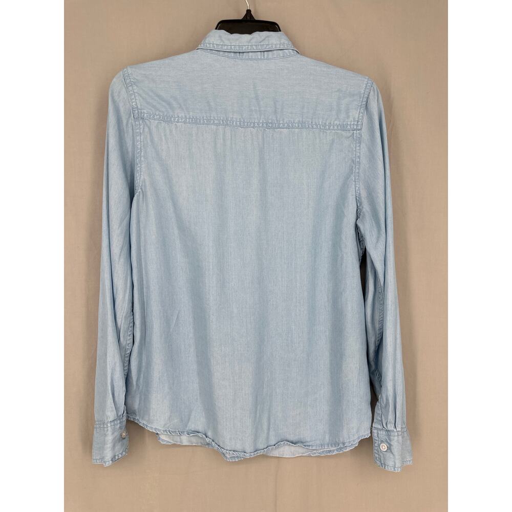 Crown Ivy Top Womens Medium Blue Chambray Elephant Print Button Casual Boho - Picture 4 of 8